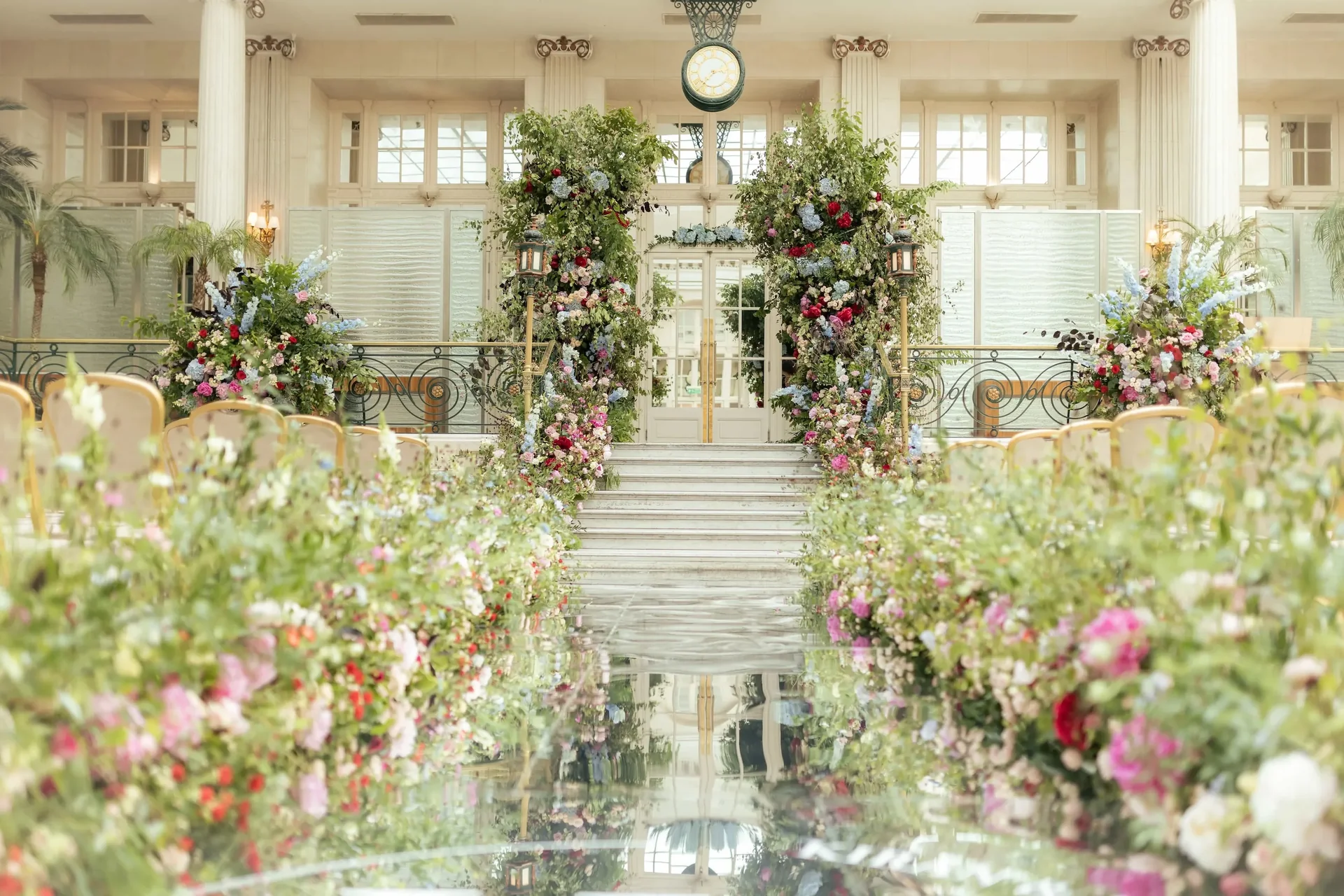 The-Waldorf-Hilton-London-Aldwych-Wedding-flowers-by-Amarante-event-florist_result